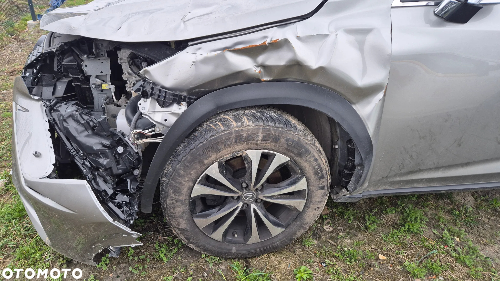 Lexus NX - 4