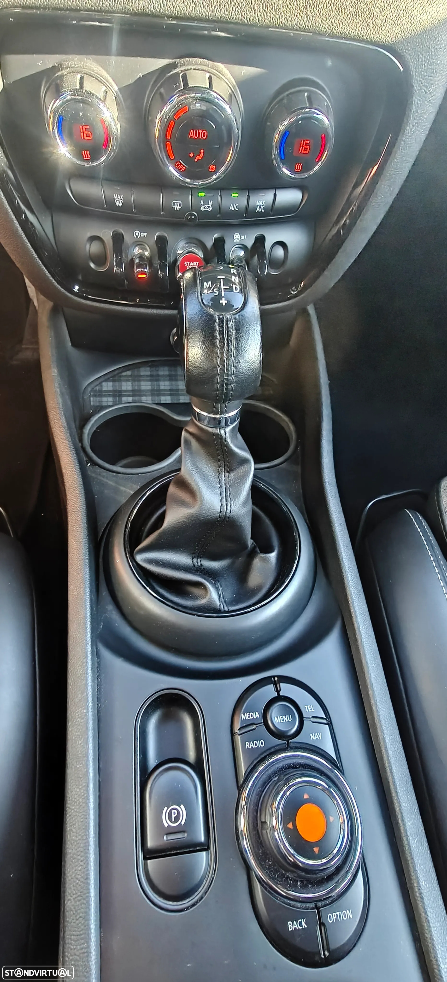MINI Clubman One D Aut. - 32