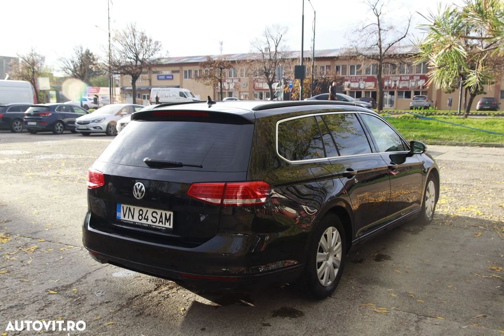 Volkswagen Passat Variant 1.6 TDI SCR DSG Comfortline - 5