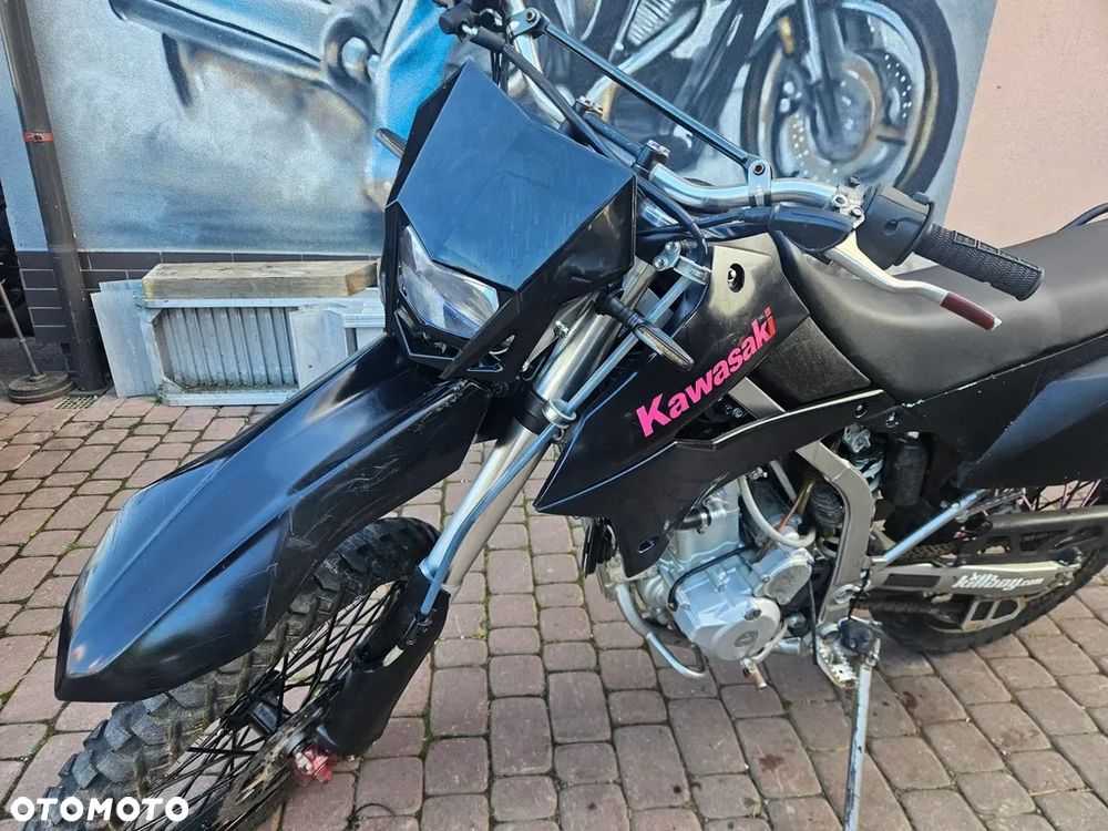 Kawasaki Inny - 26