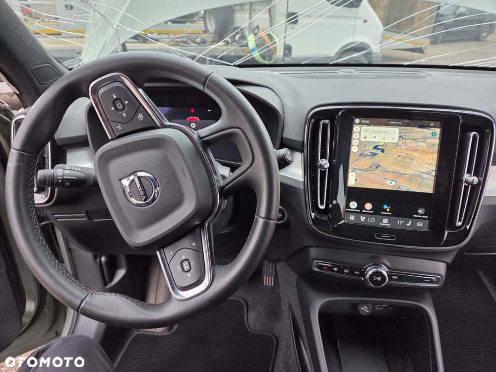 Volvo XC 40 B3 DKG Essential - 34
