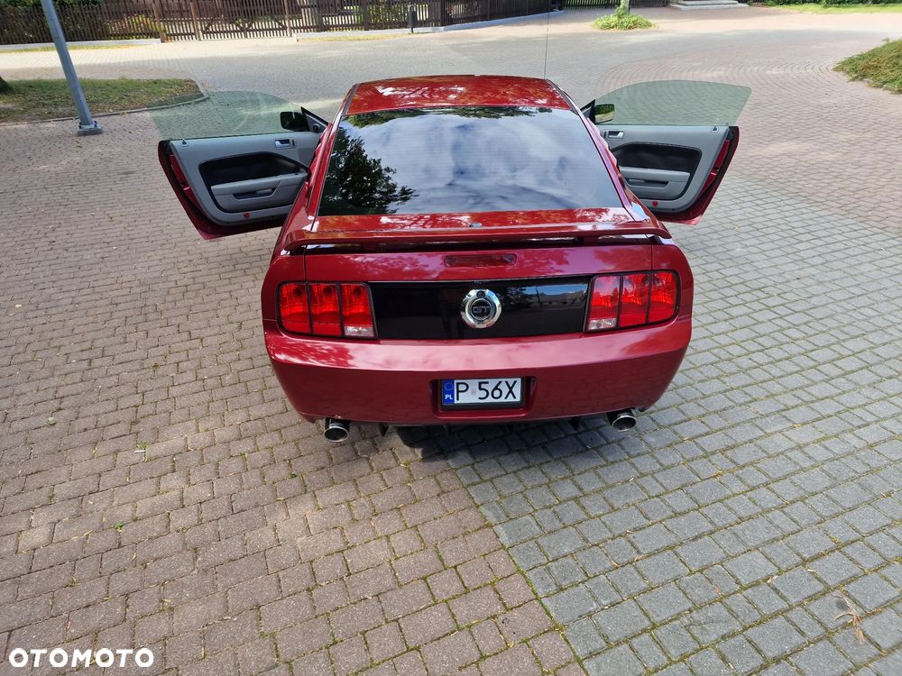 Ford Mustang - 24