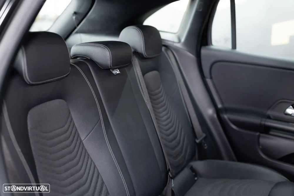 Mercedes-Benz GLA 180 d Business Solutions - 15