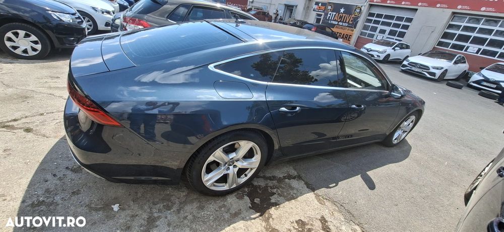 Audi A7 Sportback - 1
