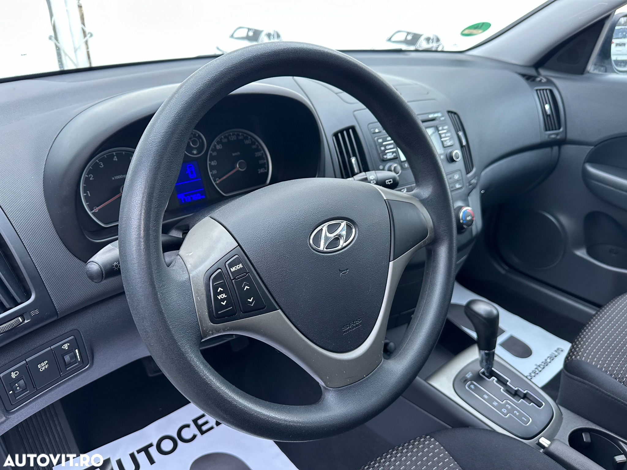 Hyundai i30 1.6 Automatik Comfort - 26