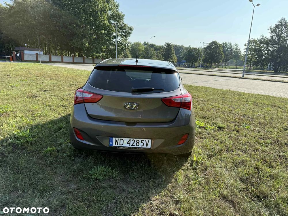 Hyundai i30 1.4 Trend - 3