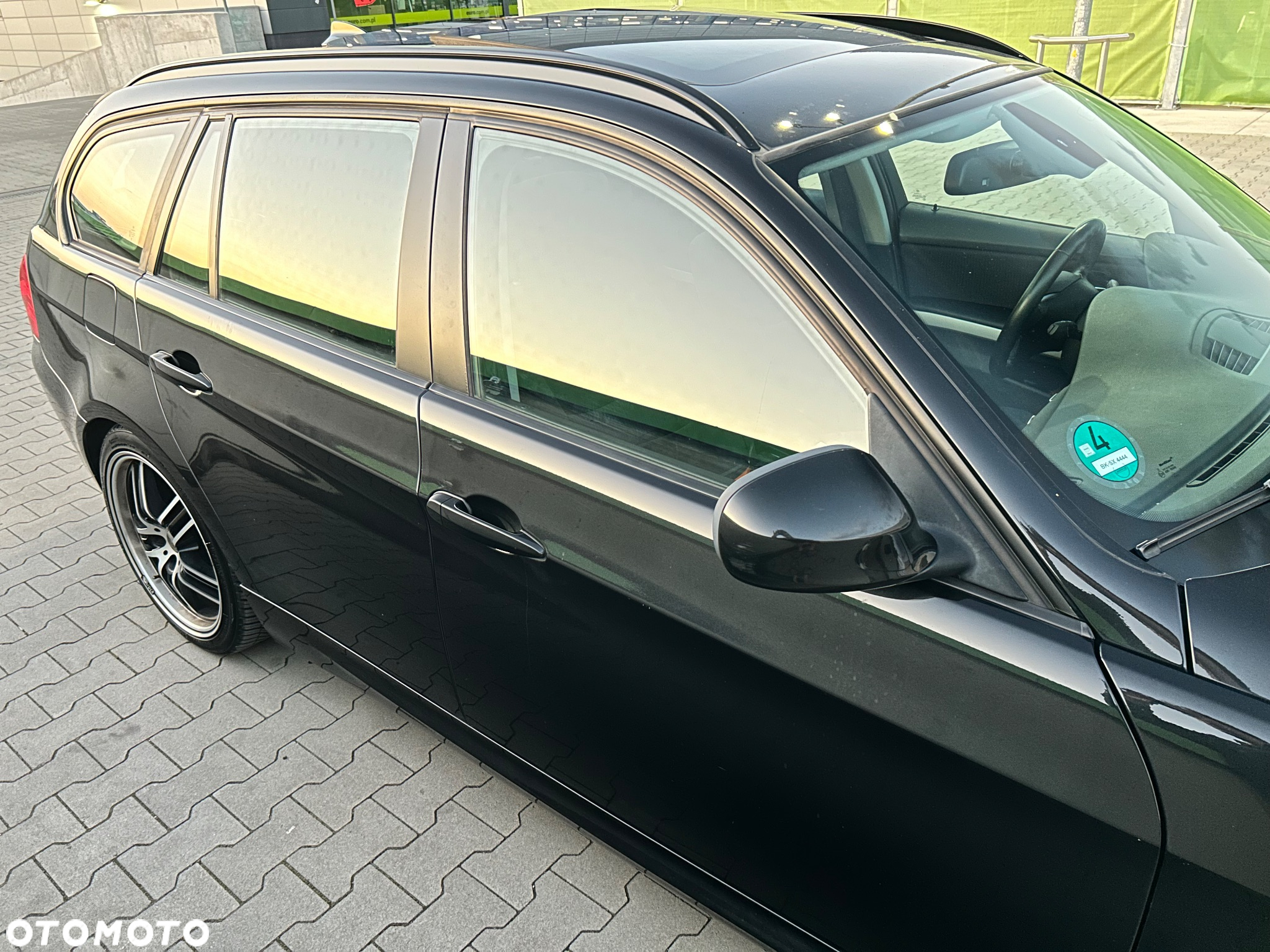 BMW Seria 3 320d DPF Touring - 32