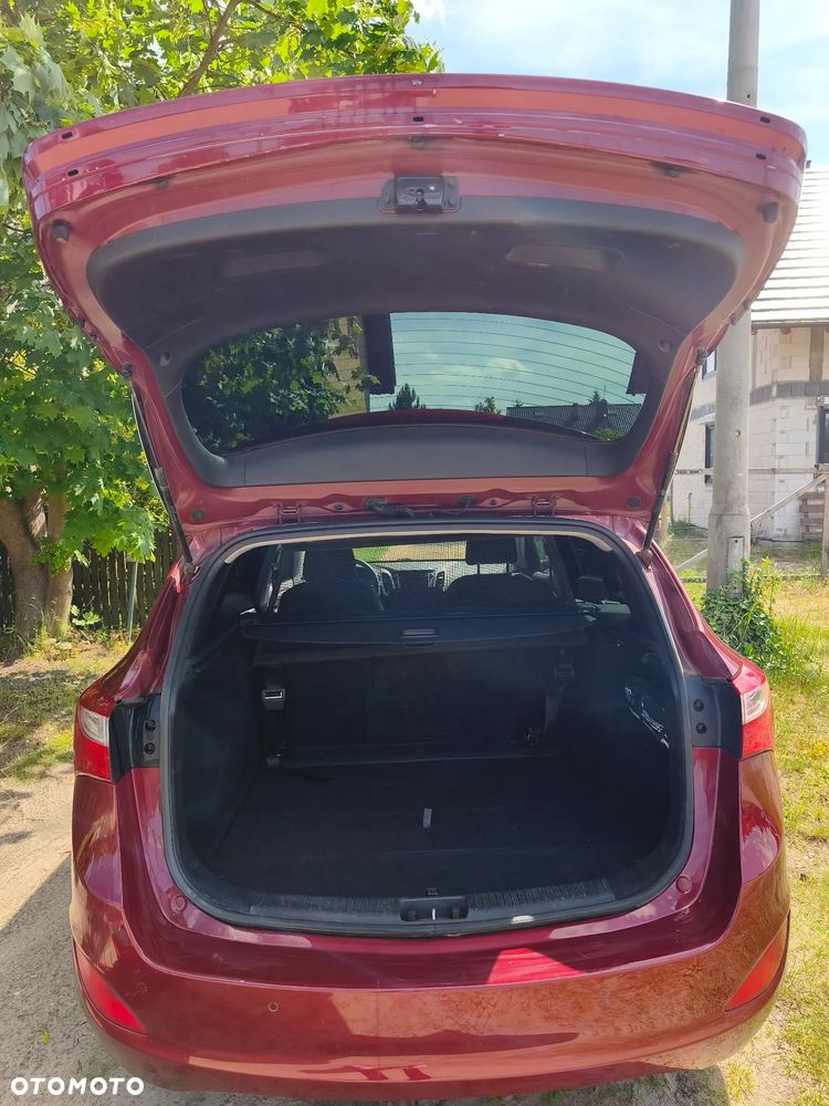 Hyundai i30 i30cw 1.6 CRDi Trend - 4