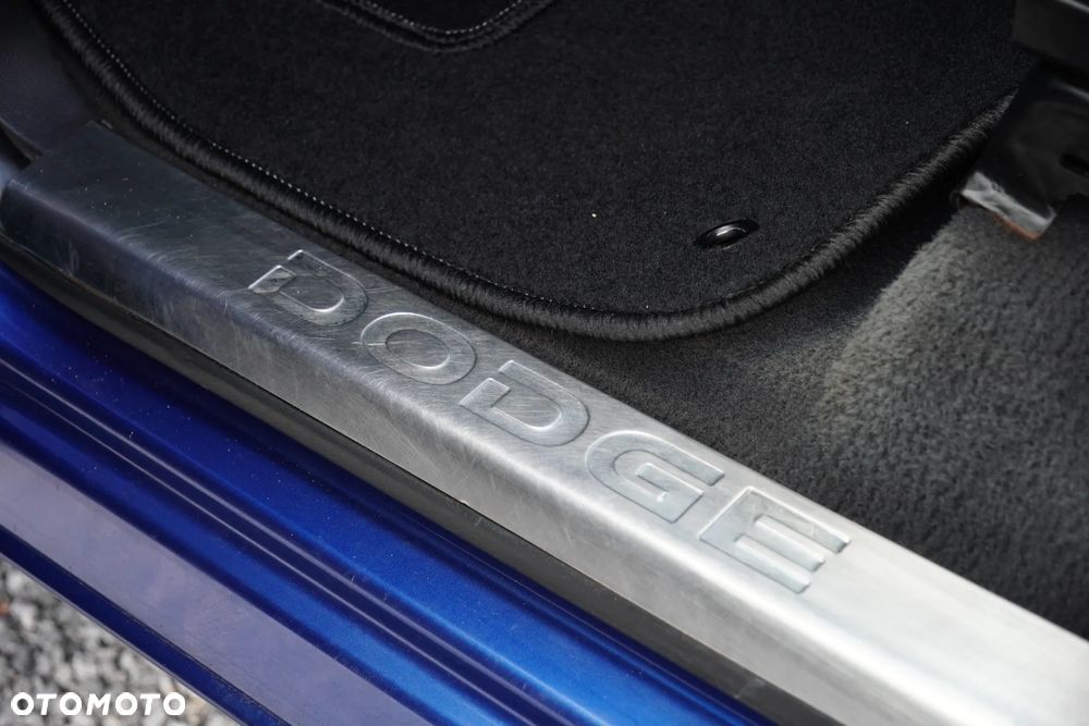 Dodge RAM - 28