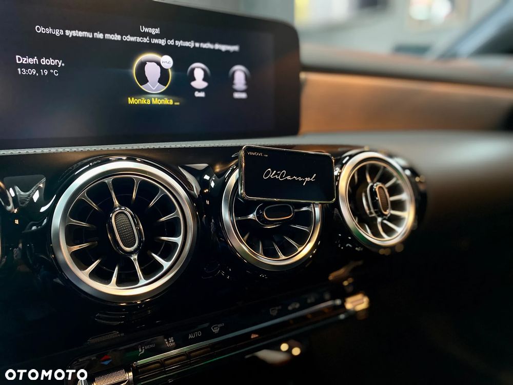 Mercedes-Benz CLA 180 AMG Line 7G-DCT - 13