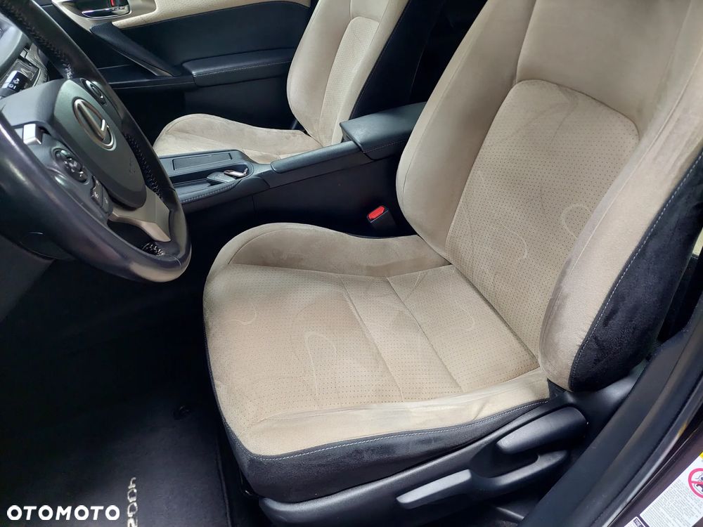 Lexus CT - 31