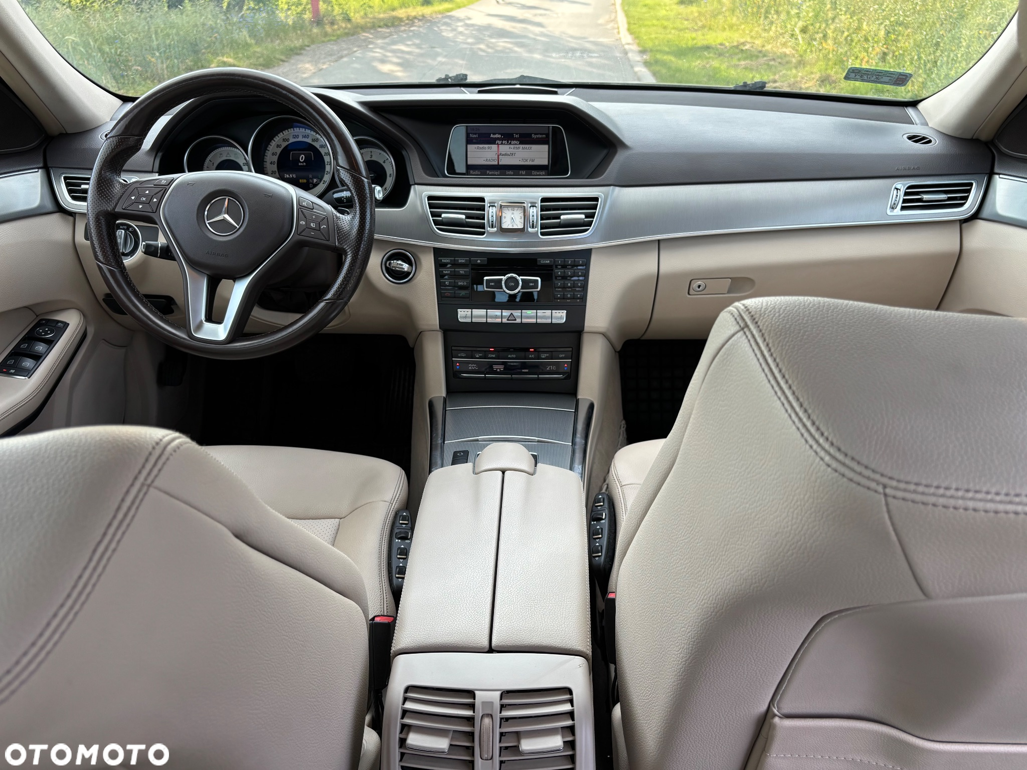 Mercedes-Benz Klasa E 220 BlueTEC 7G-TRONIC Elegance - 17