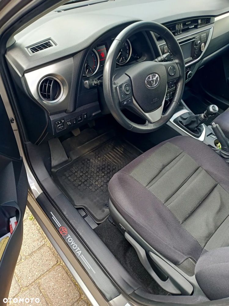 Toyota Auris 1.33 Dual-VVT-i START Edition - 4