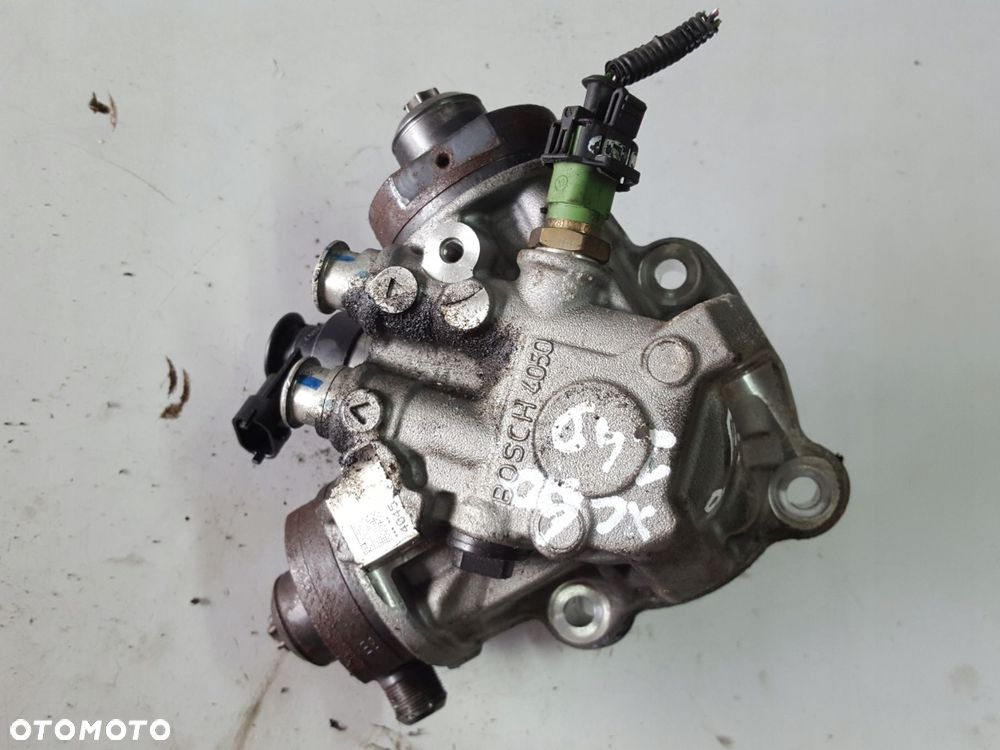 VOLVO XC60 I LIFT 13-17r 2.4 D POMPA WTRYSKOWA 31372081 - 2