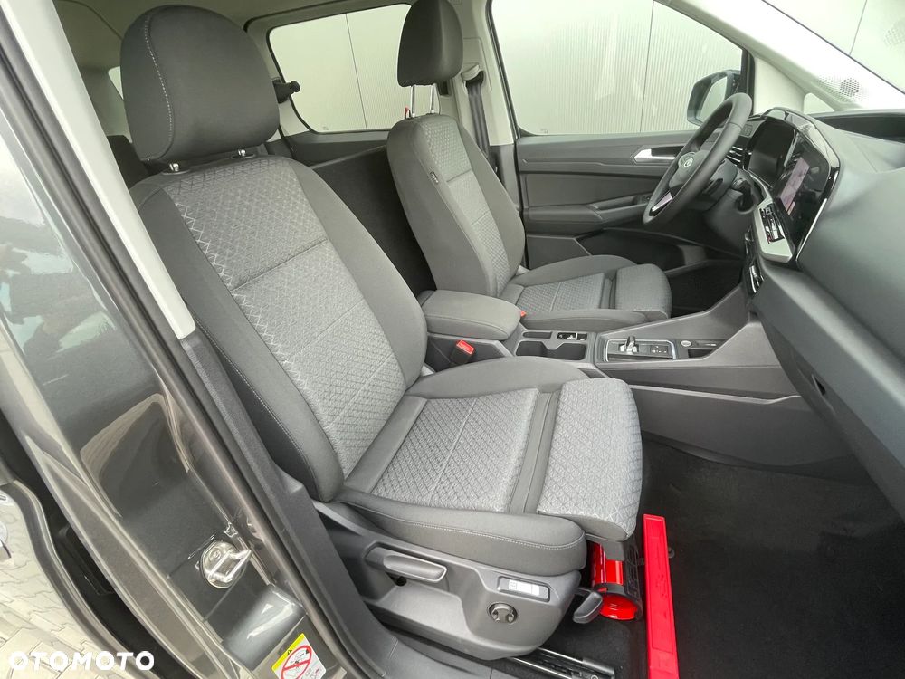 Ford Tourneo Connect 1.5 EcoBoost Titanium - 22