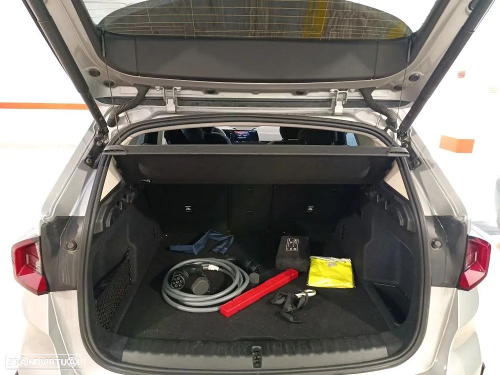 BMW iX1 eDrive20 - 13