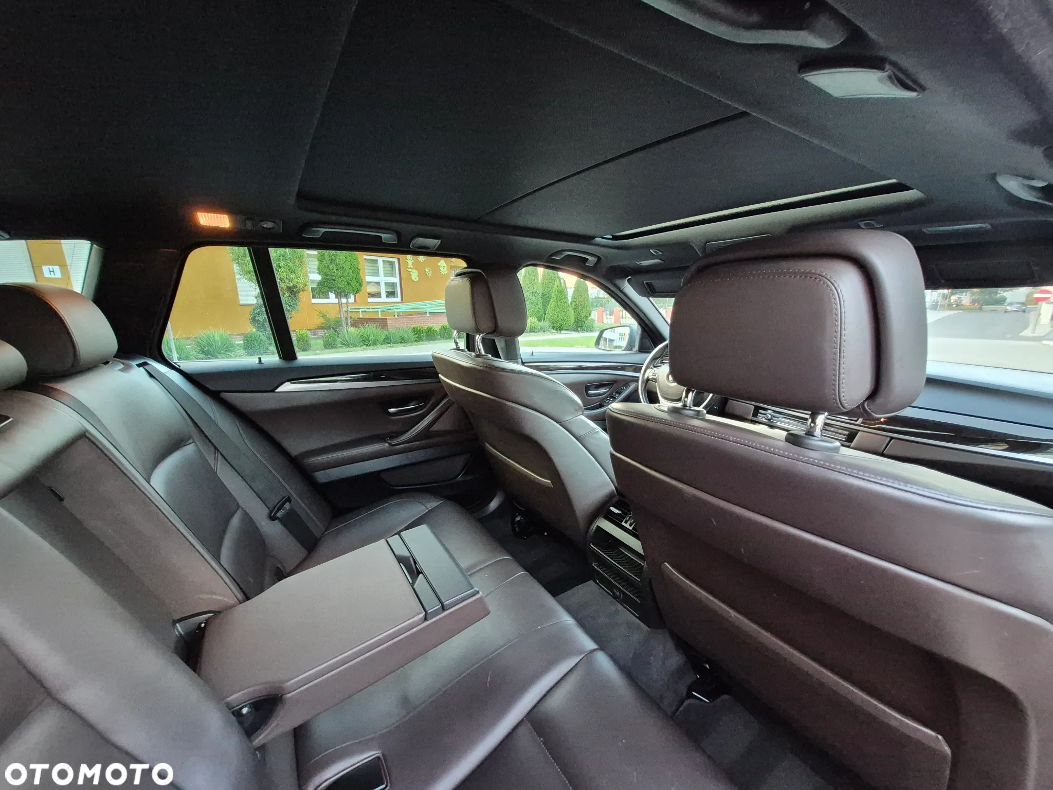 BMW Seria 5 520d Touring - 27
