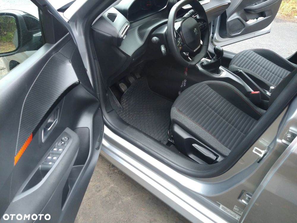 Peugeot 208 1.2 PureTech Like S&S - 8