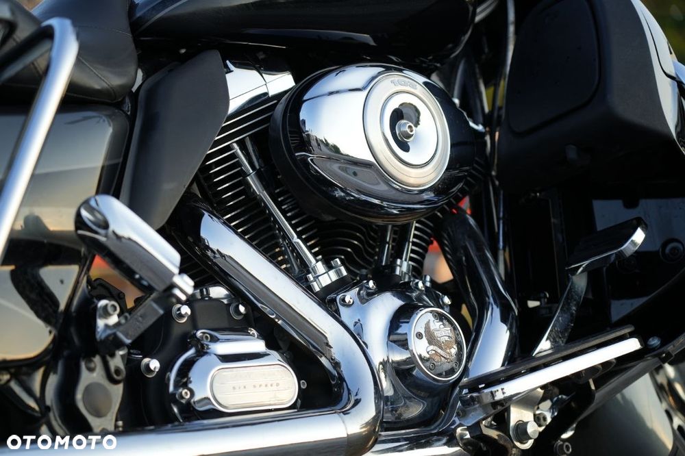 Harley-Davidson Touring Street Glide - 9