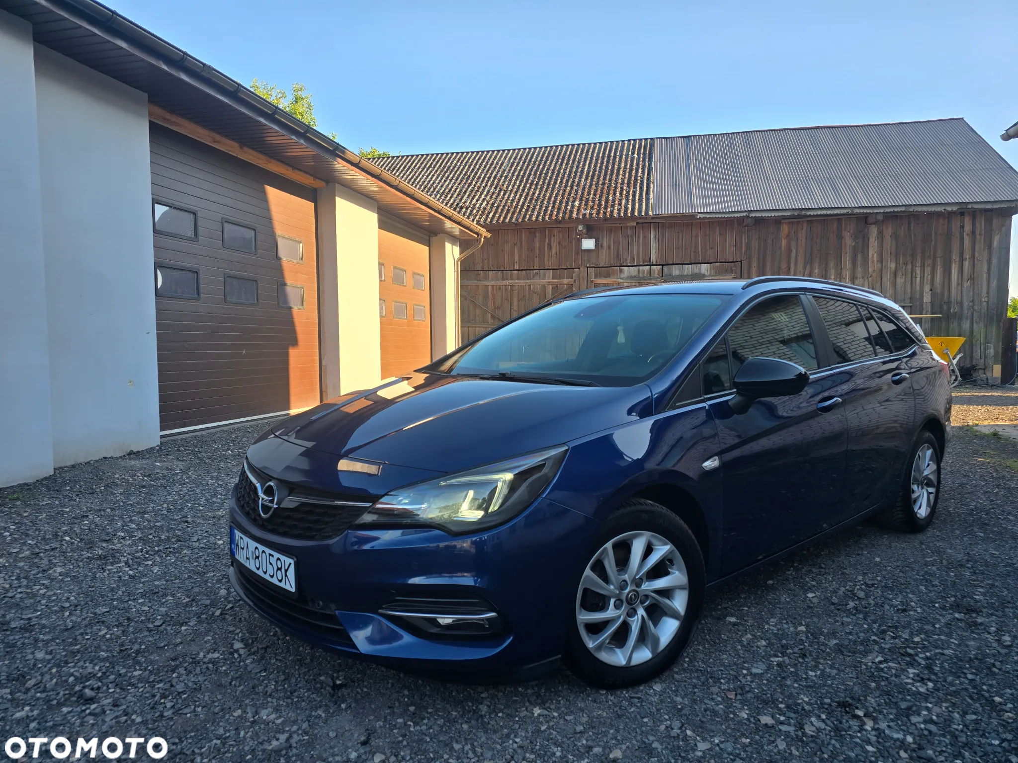 Opel Astra 1.5 D Start/Stop Sports Tourer Business Edition - 4