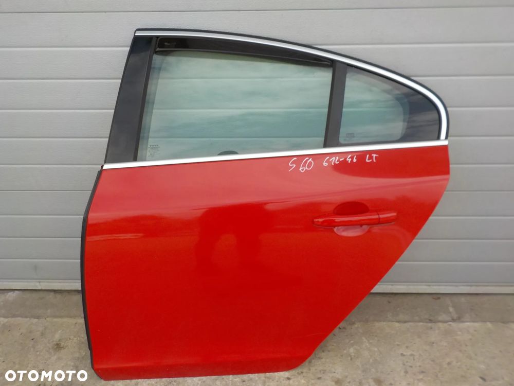 VOLVO S60 II DRZWI LEWY TYŁ 612-46