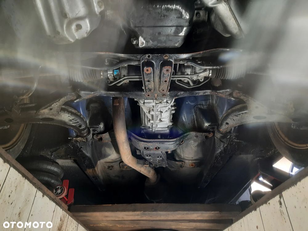 Subaru Impreza 2.0 GT - 15