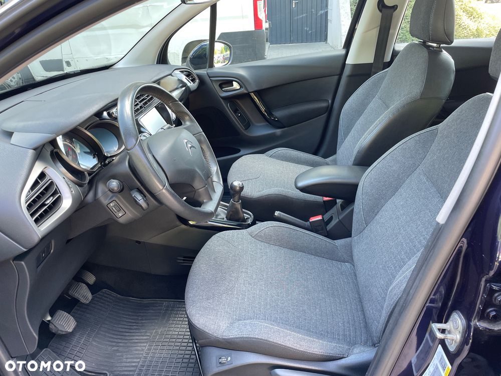 Citroën C3 Pure Tech (VTi) 82 Exclusive - 3