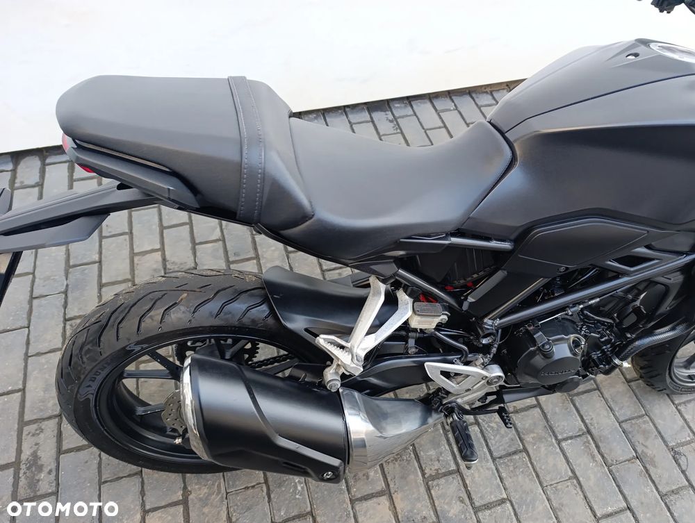 Honda CB - 22