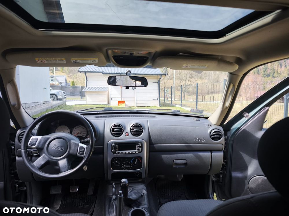 Jeep Cherokee 2.4 Sport - 5