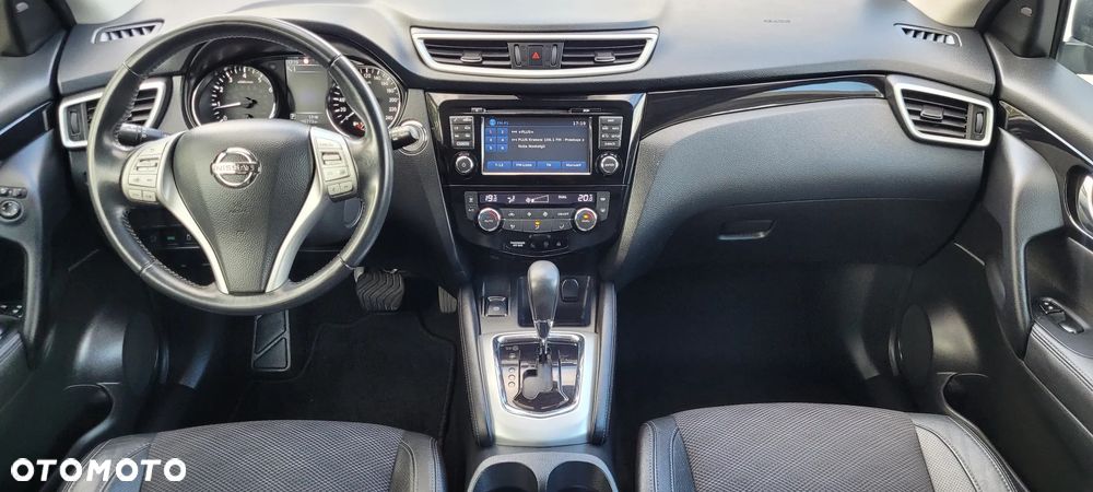 Nissan Qashqai 1.2 DIG-T Xtronic TEKNA+ - 18