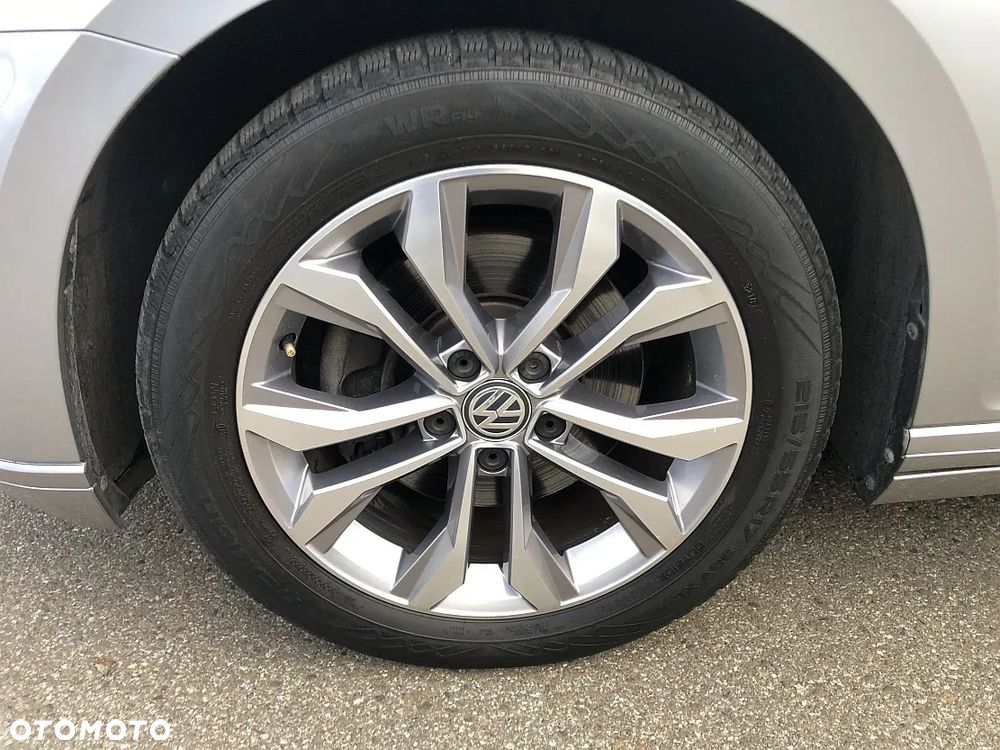 Volkswagen Passat 2.0 TDI BMT Highline - 36