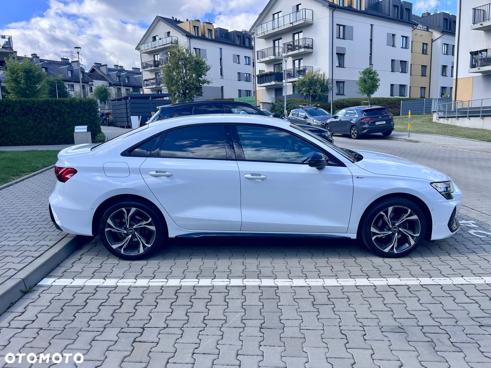 Audi A3 Limousine 35 TFSI mHEV S Line S tronic - 4