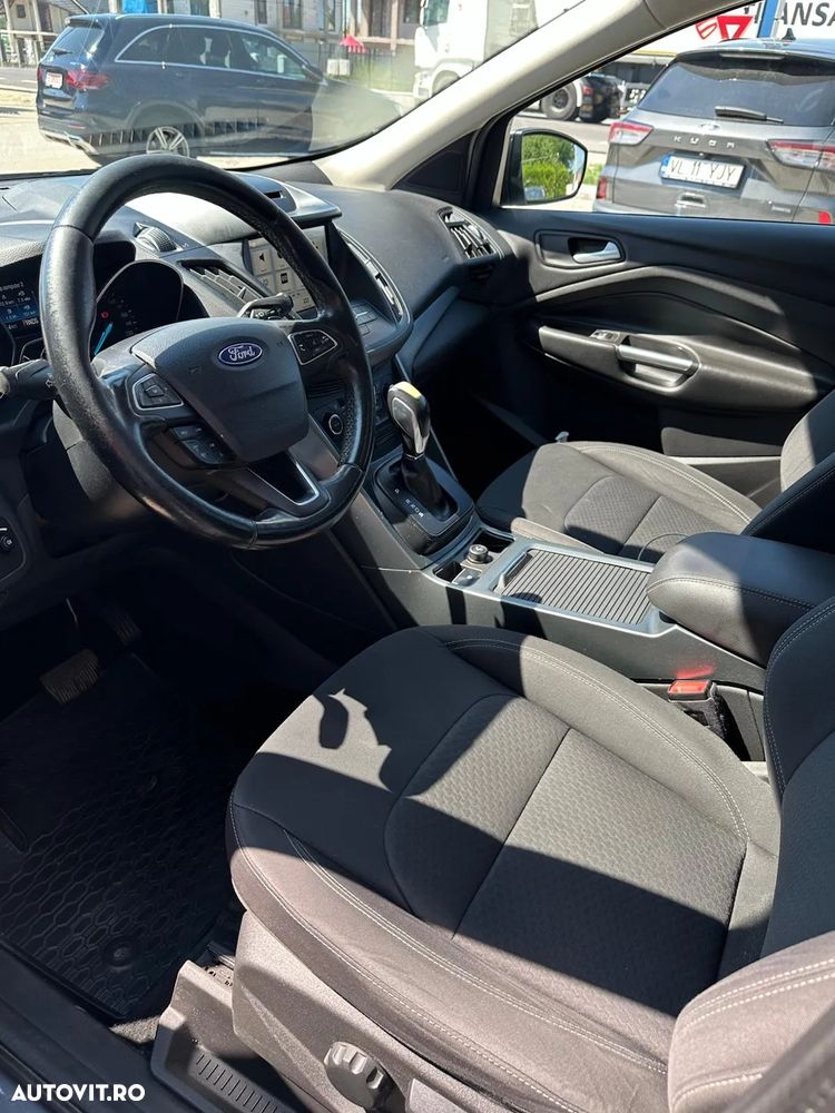 Ford Kuga 2.0 TDCi 4WD Powershift Titanium - 6
