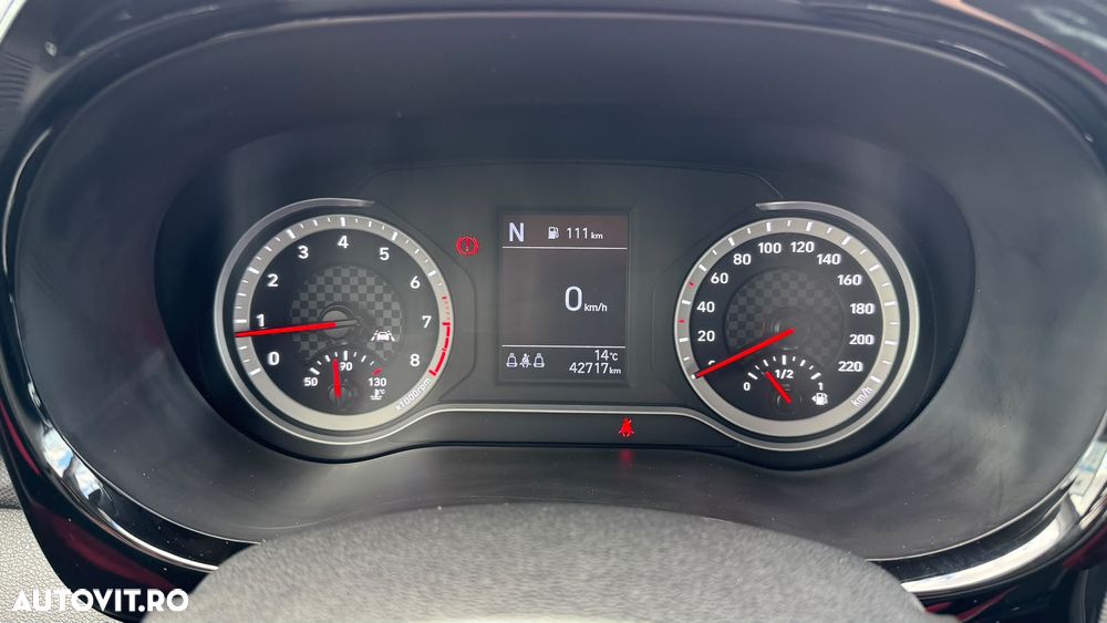 Hyundai i10 1.2 l 84 CP AMT Highway - 10