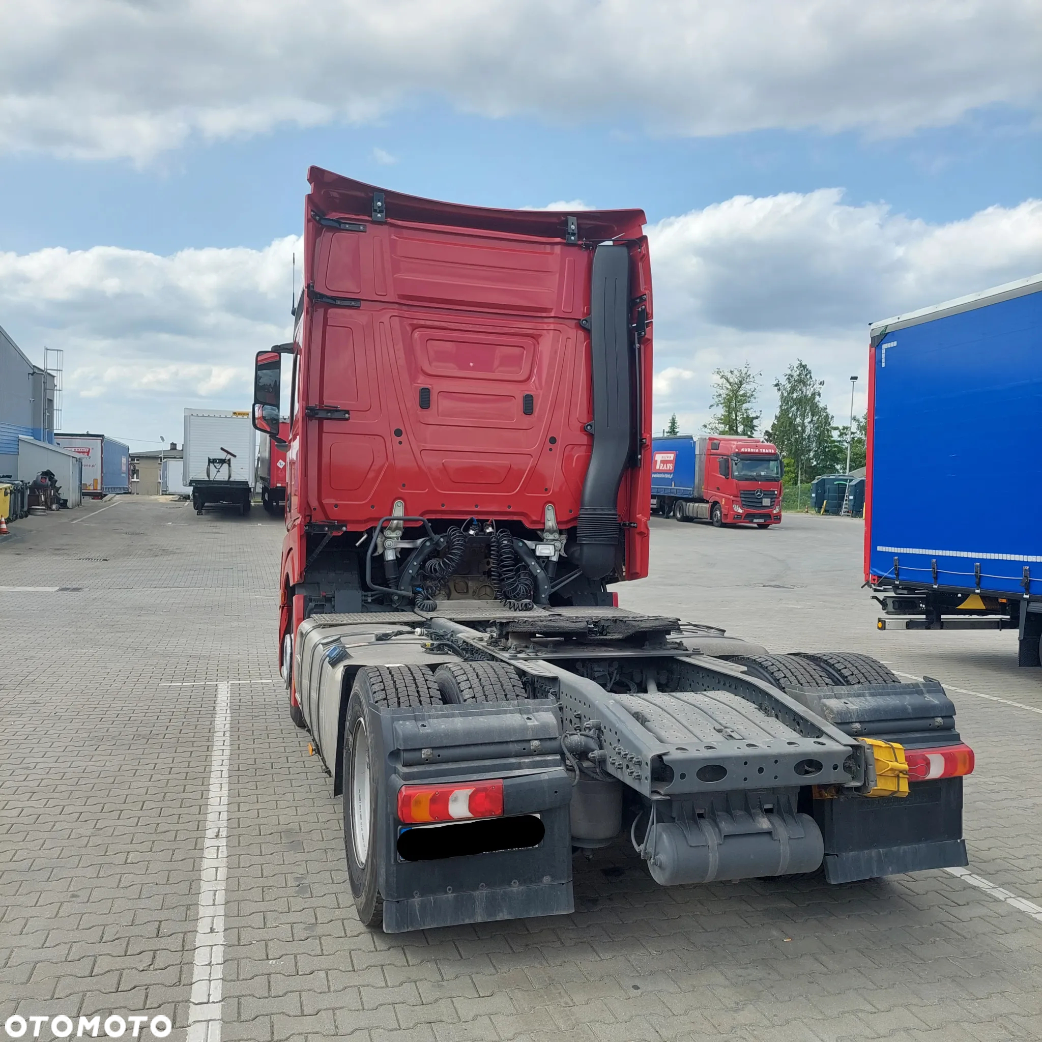 Mercedes-Benz Actros - 5