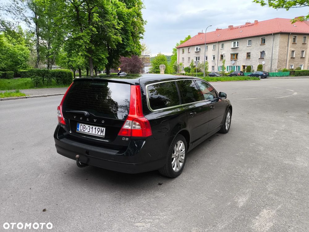 Volvo V70 D3 Momentum - 11