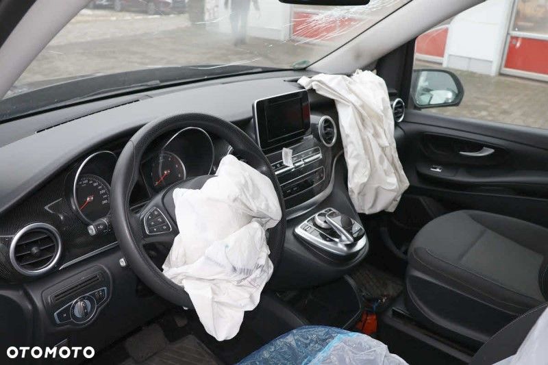 Mercedes-Benz Klasa V 200 (BlueTEC) d lang 7G-TRONIC - 14