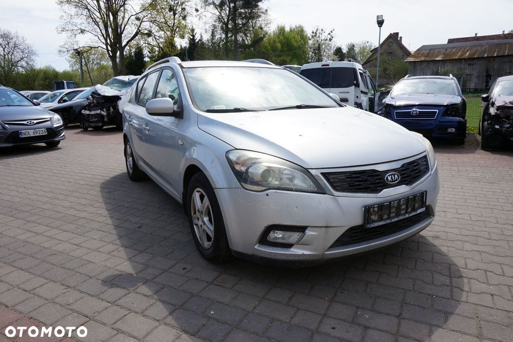 KIA CEED I LIFT KOMBI 2011 9S 1.6 CRDI D4FB 90KM WAJ6C SREBRNY na części - 7