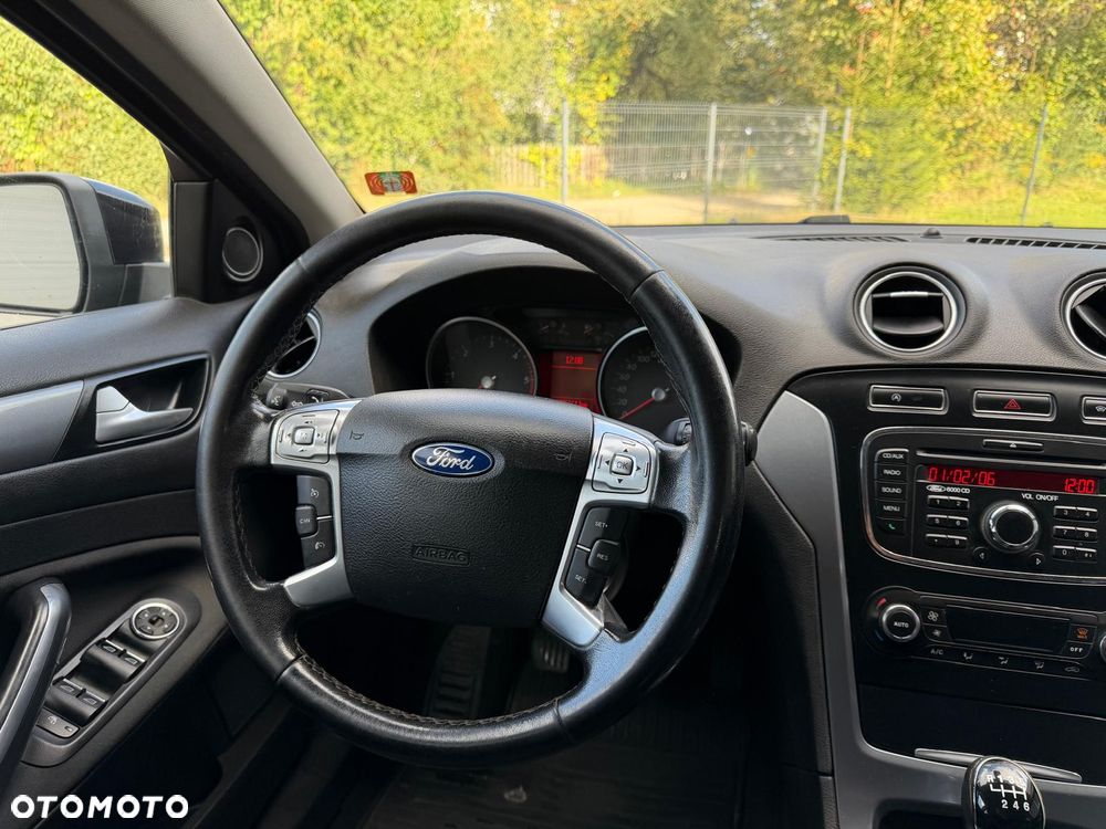 Ford Mondeo 1.6 TDCi Ambiente - 15