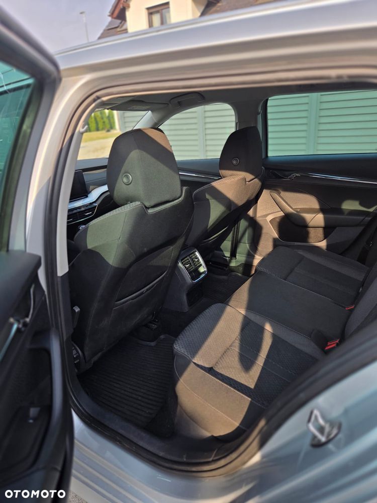 Skoda Octavia 1.5 TSI ACT Style - 8