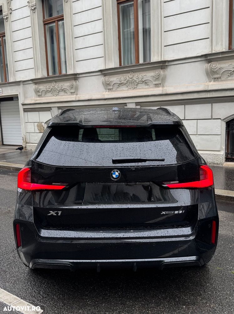 BMW X1 xDrive23i AT MHEV - 3