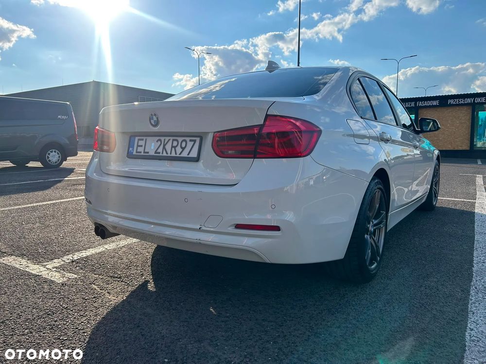 BMW Seria 3 320i GPF - 7