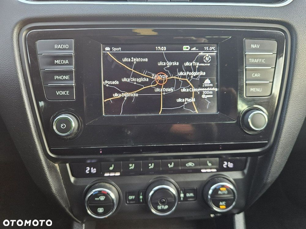 Skoda Octavia 2.0 TDI 4x4 DSG Scout - 27