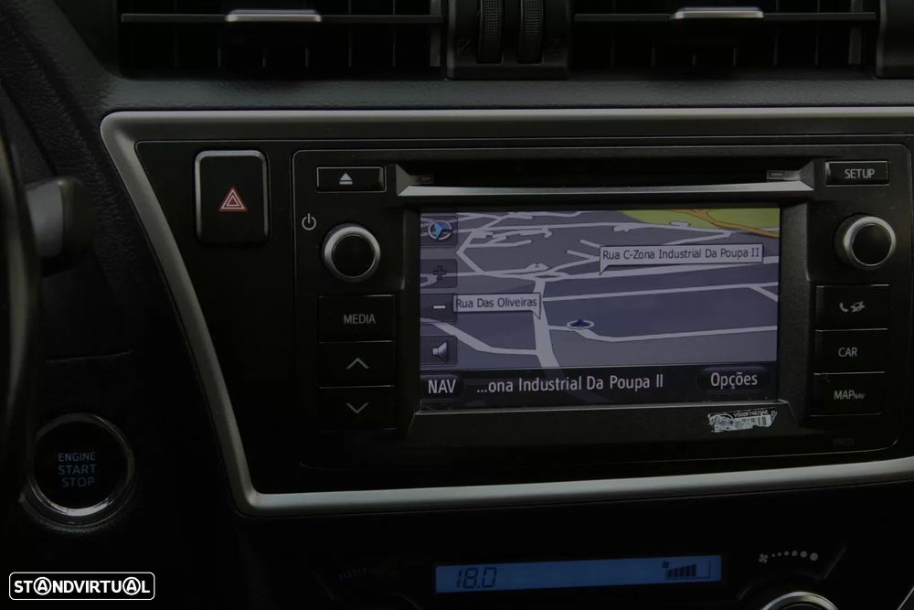 Toyota Auris 1.4 D-4D Exclusive+Navi - 27