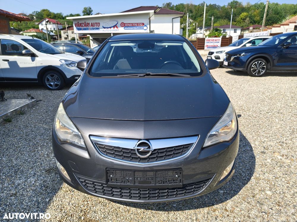 Opel Astra 1.4 Turbo Cosmo - 1