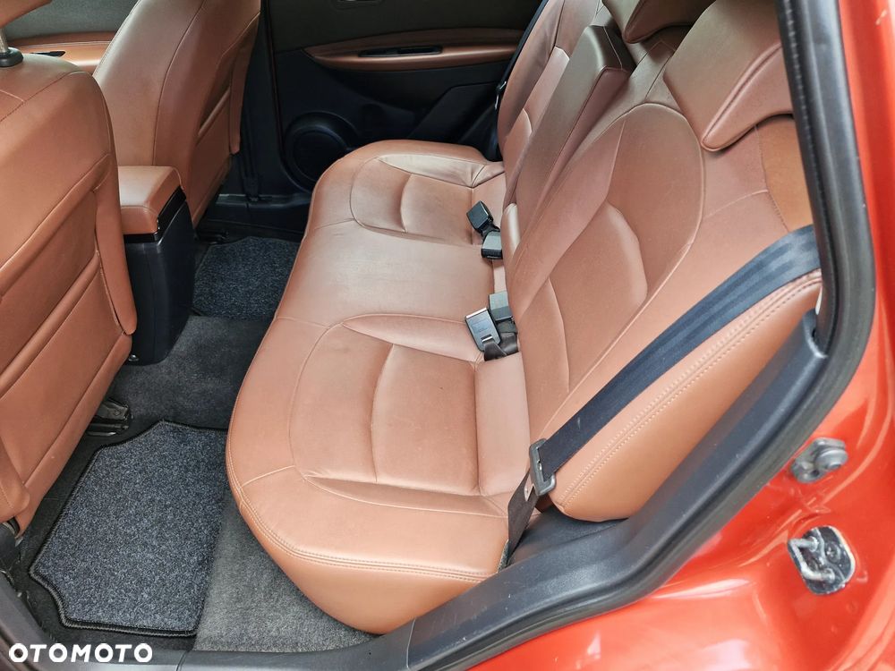 Nissan Qashqai 2.0 4 x 4 tekna - 9