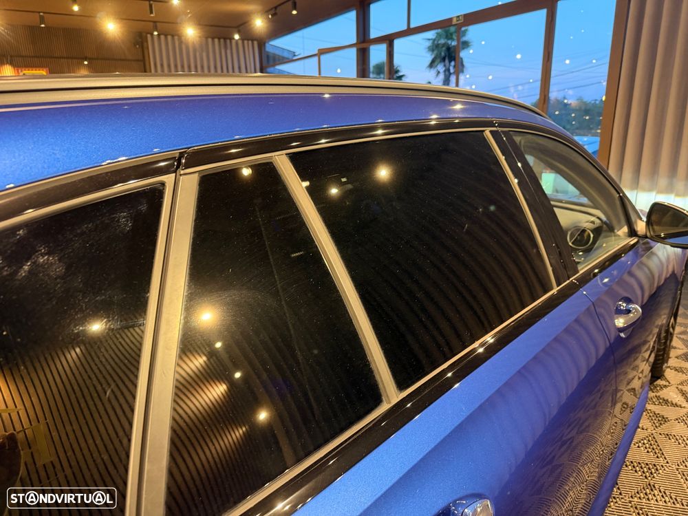 Mercedes-Benz C 300 e T 9G-TRONIC AMG Line - 13