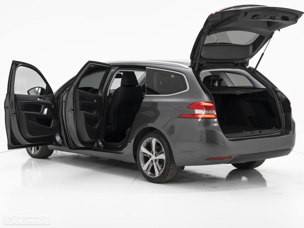Peugeot 308 SW 1.5 BlueHDi Allure — fotografia 5
