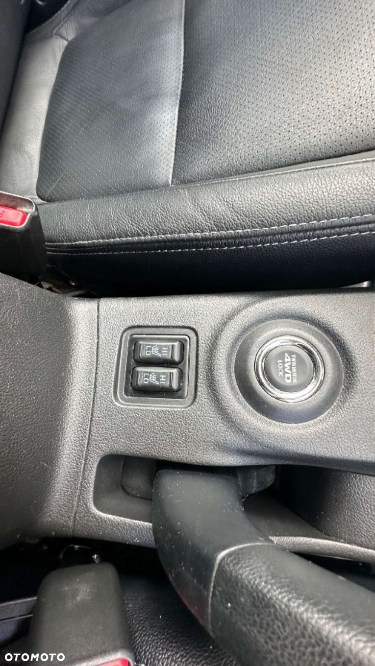 Mitsubishi Outlander - 37