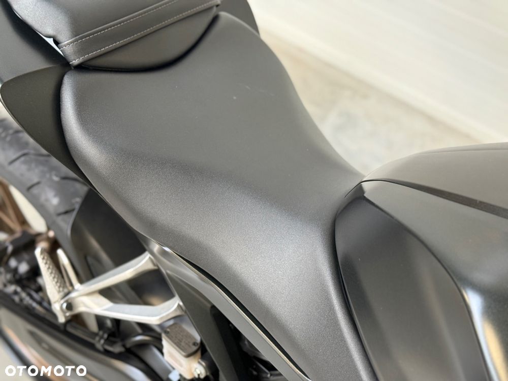 Honda CB - 17